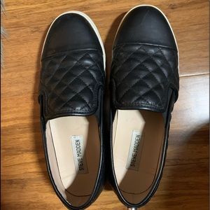 Steve Madden Slip On Black